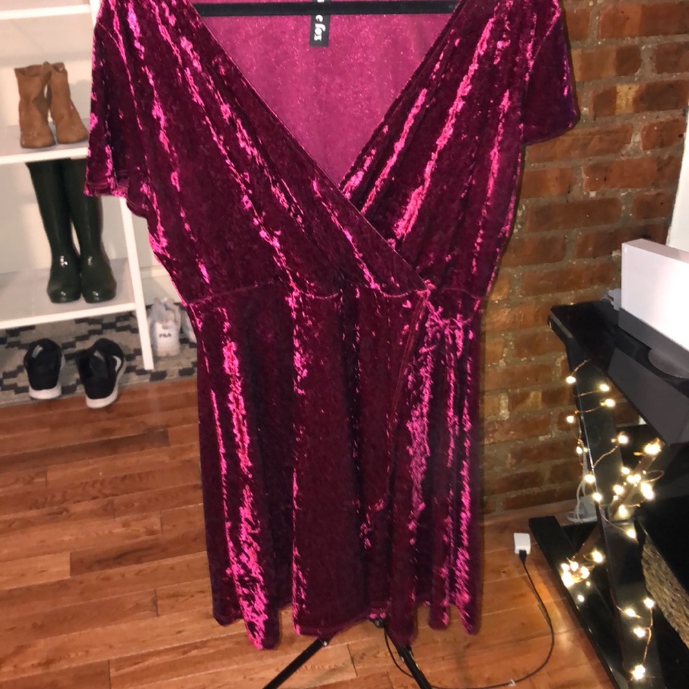 Beautiful velvet Short Dress - Sz. L